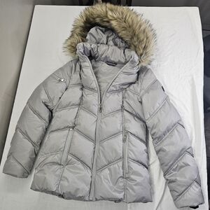 Nautica Womens quilted puffer jacket removable faux fur hood thumbhole cuffs